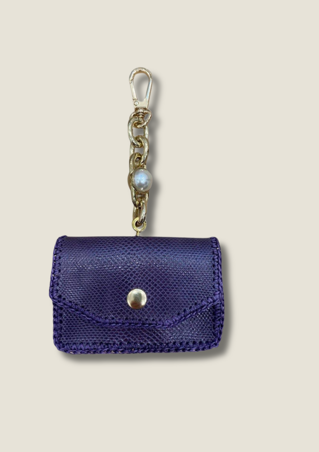 Cardholder with gold chain and swivel hook Card holder Malusha Shop.