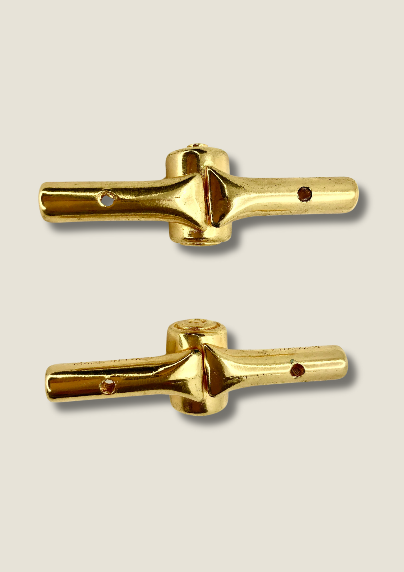 V-shape folder clasp Claps Malusha Shop.