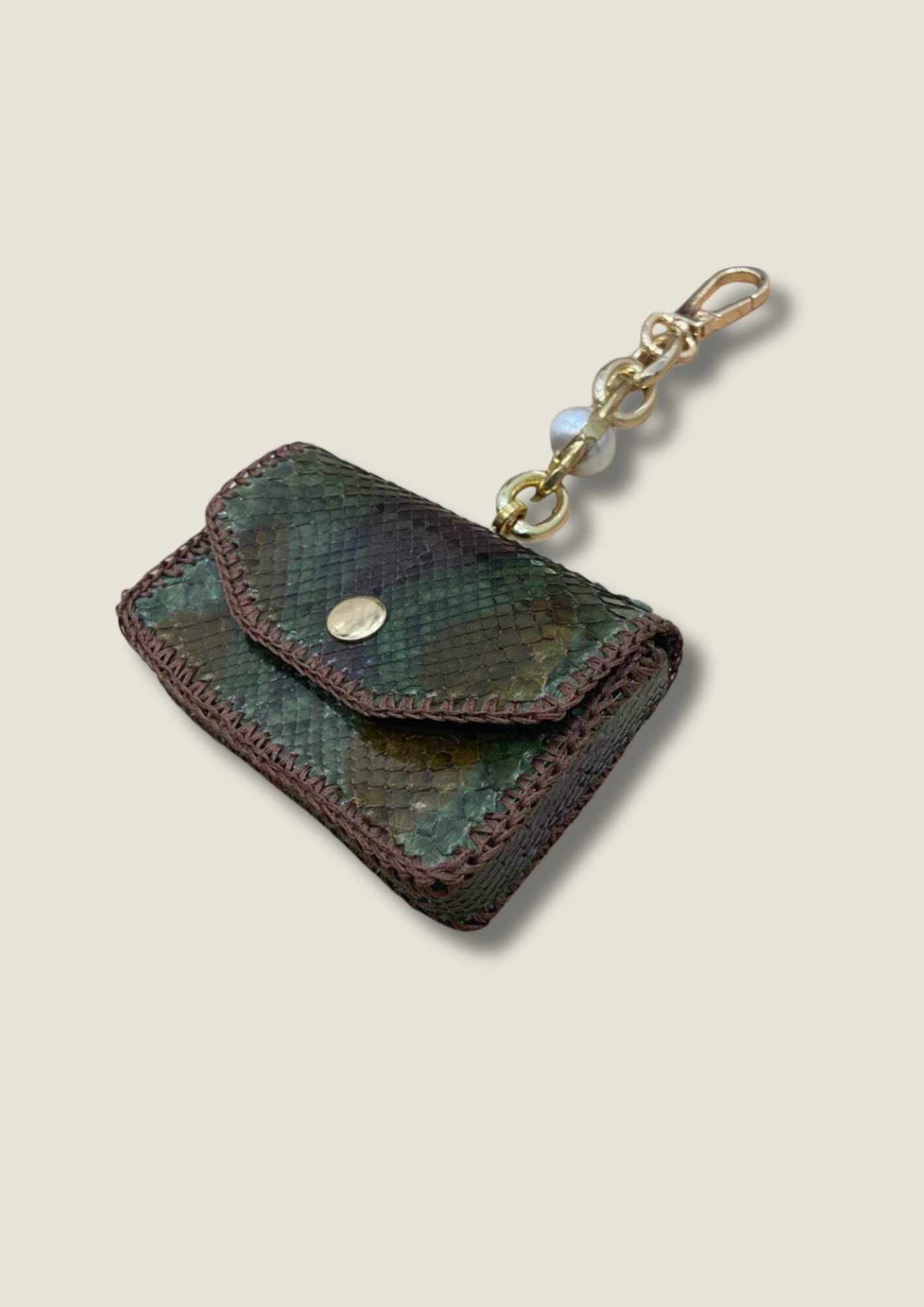 Cardholder with gold chain and swivel hook Card holder Malusha Shop.