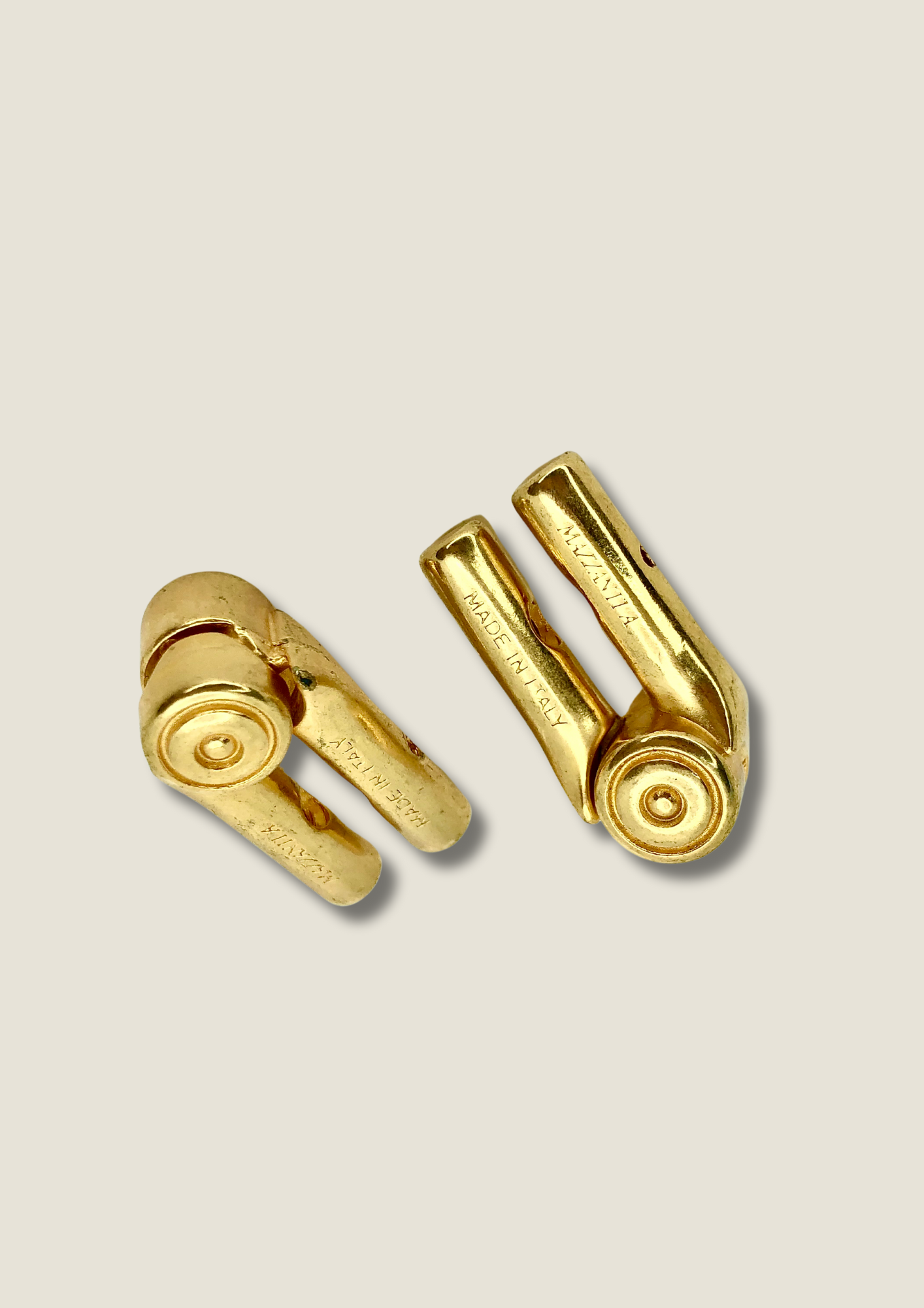 V-shape folder clasp Claps Malusha Shop.