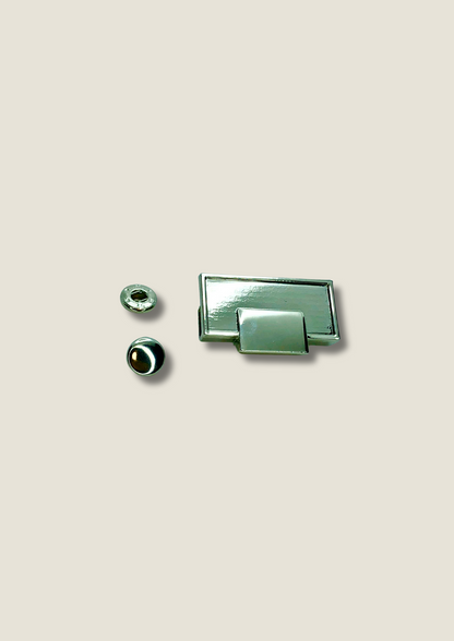 Button clasp with flap panel