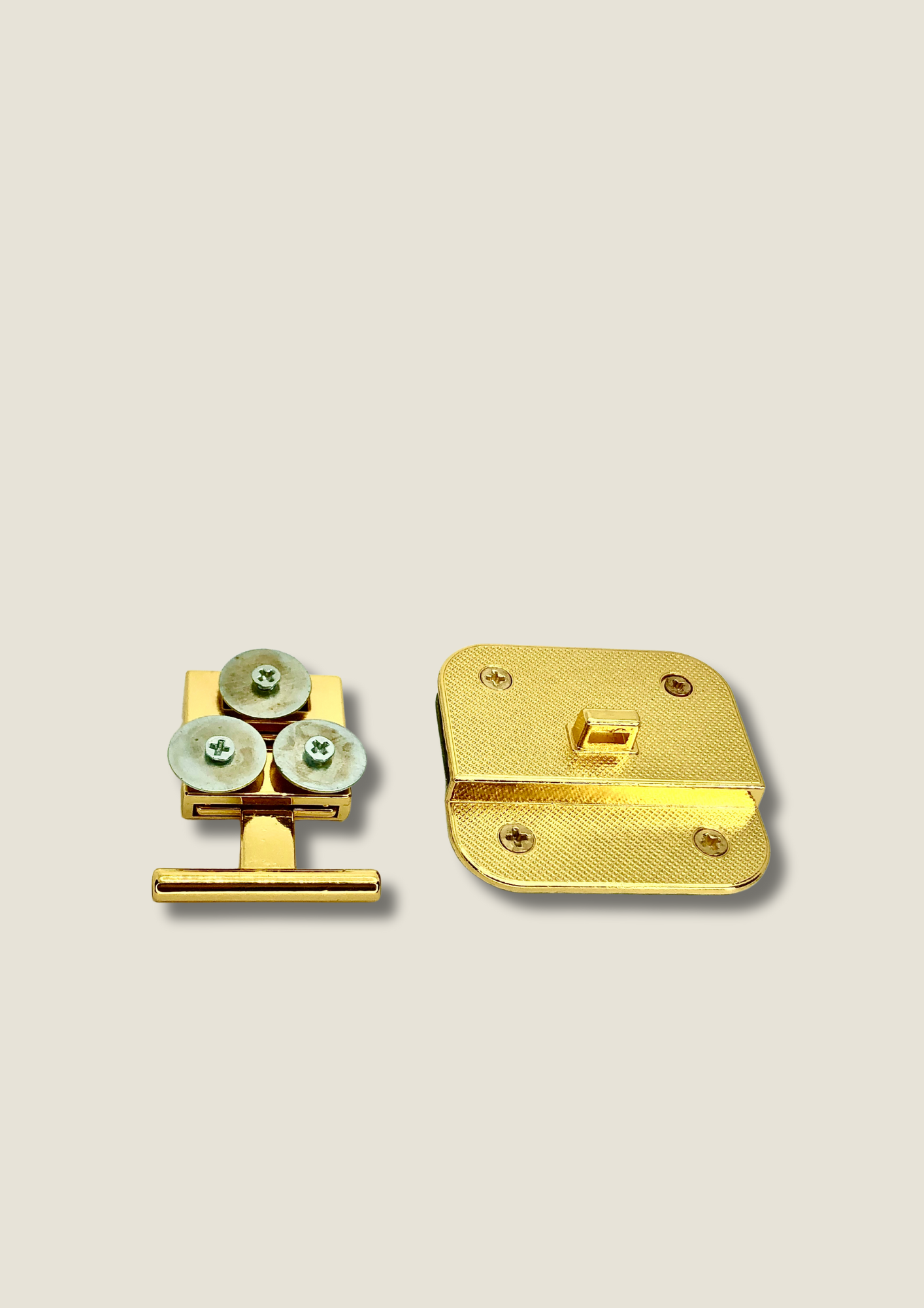 Push lock bag clasp with a pin and a panel to be wraped Push lock Malusha Shop.