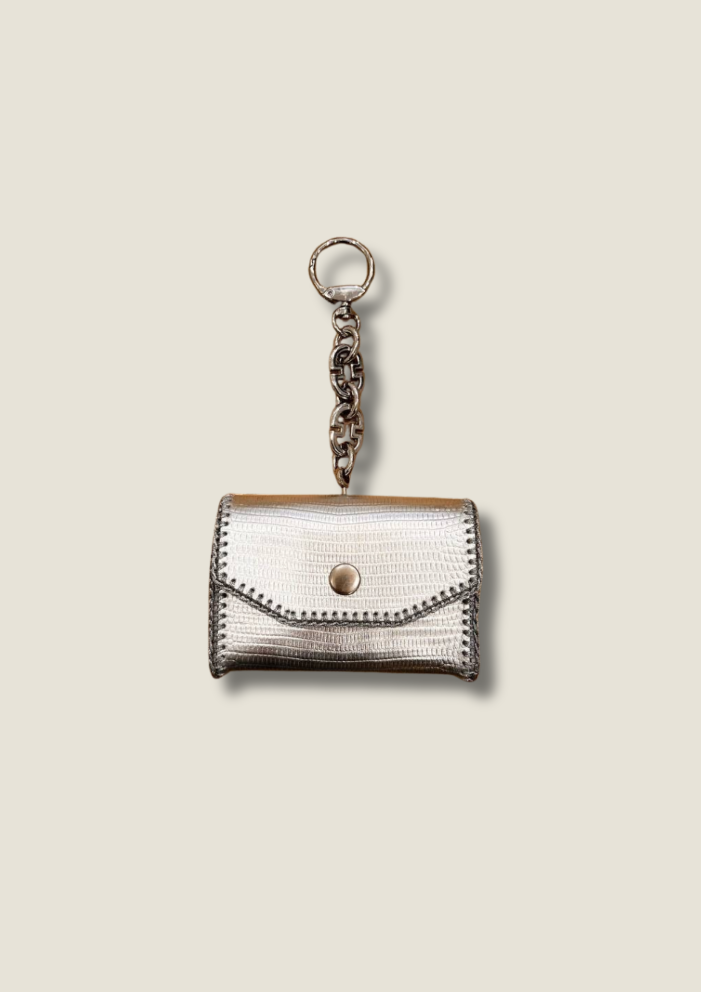 Stylish Leather Cardholder - Contemporary Fashion Wallet