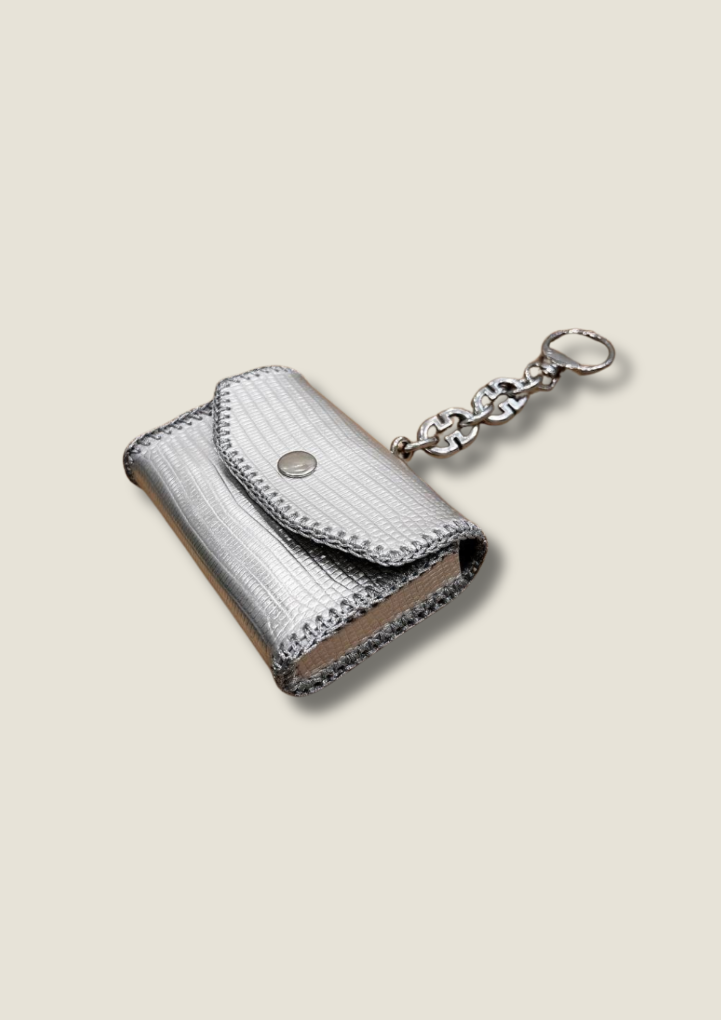 Stylish Leather Cardholder - Contemporary Fashion Wallet